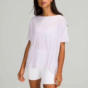 Lululemon back in action shirt